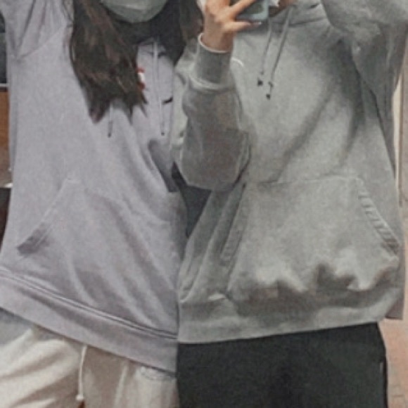 Grey Nike hoodie - Picture 4 of 4